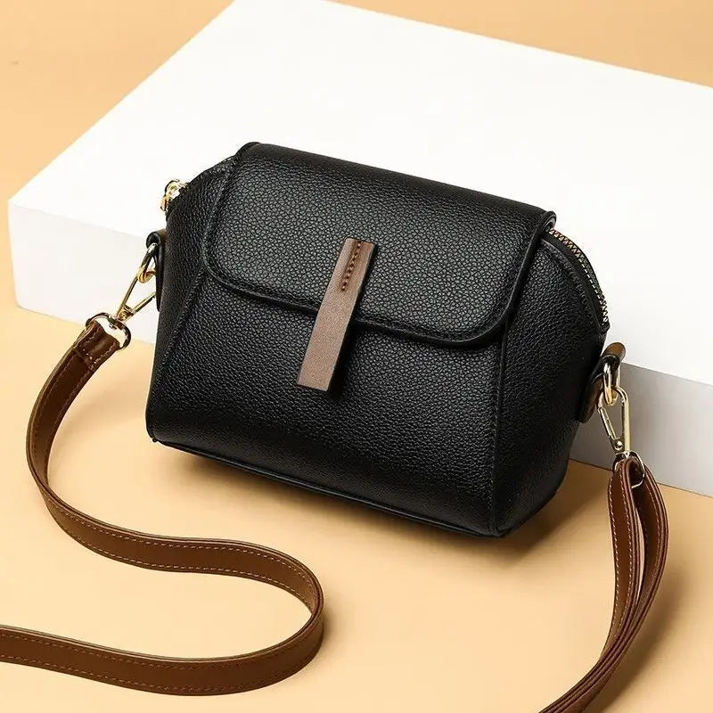 Elegant Black Crossbody Sling Bag with Adjustable Strap